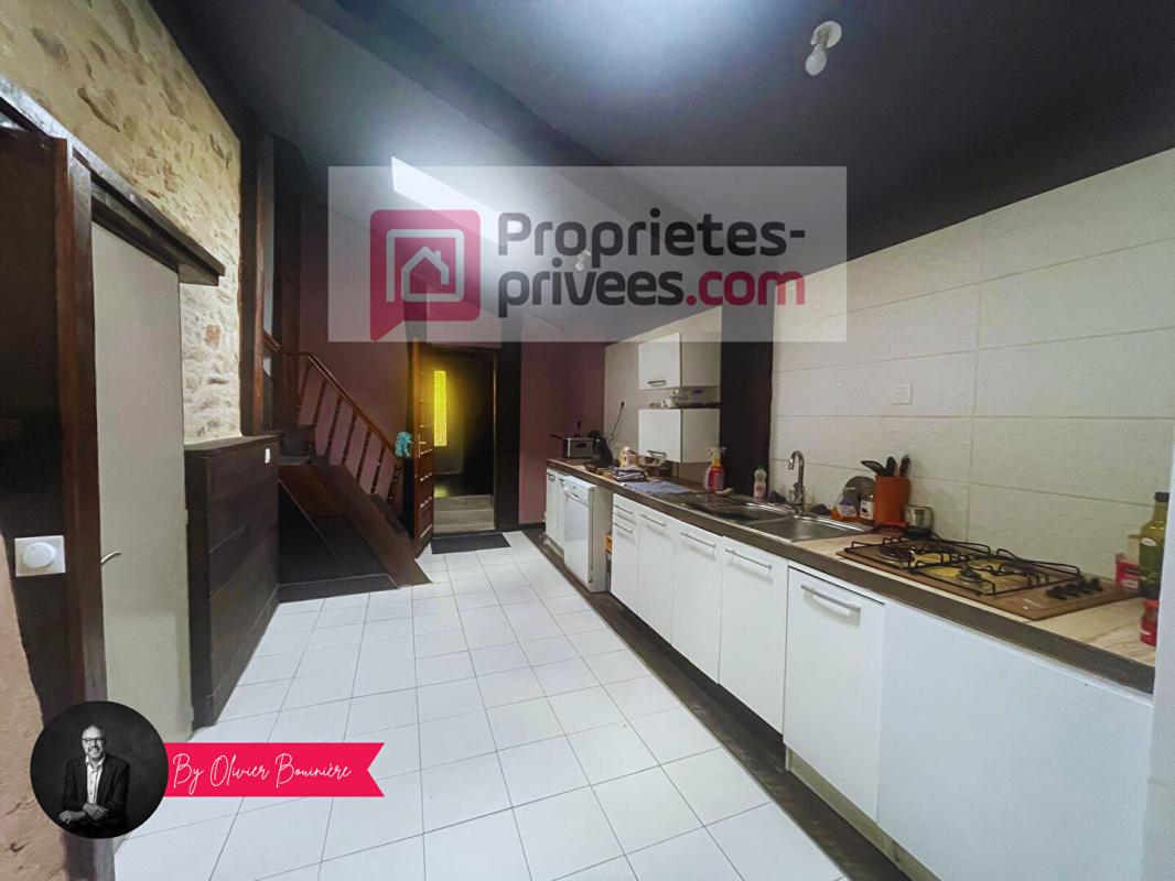 RIEUX Maison familiale au coeur du bourg de Rieux -5 chambres 195 m² 14