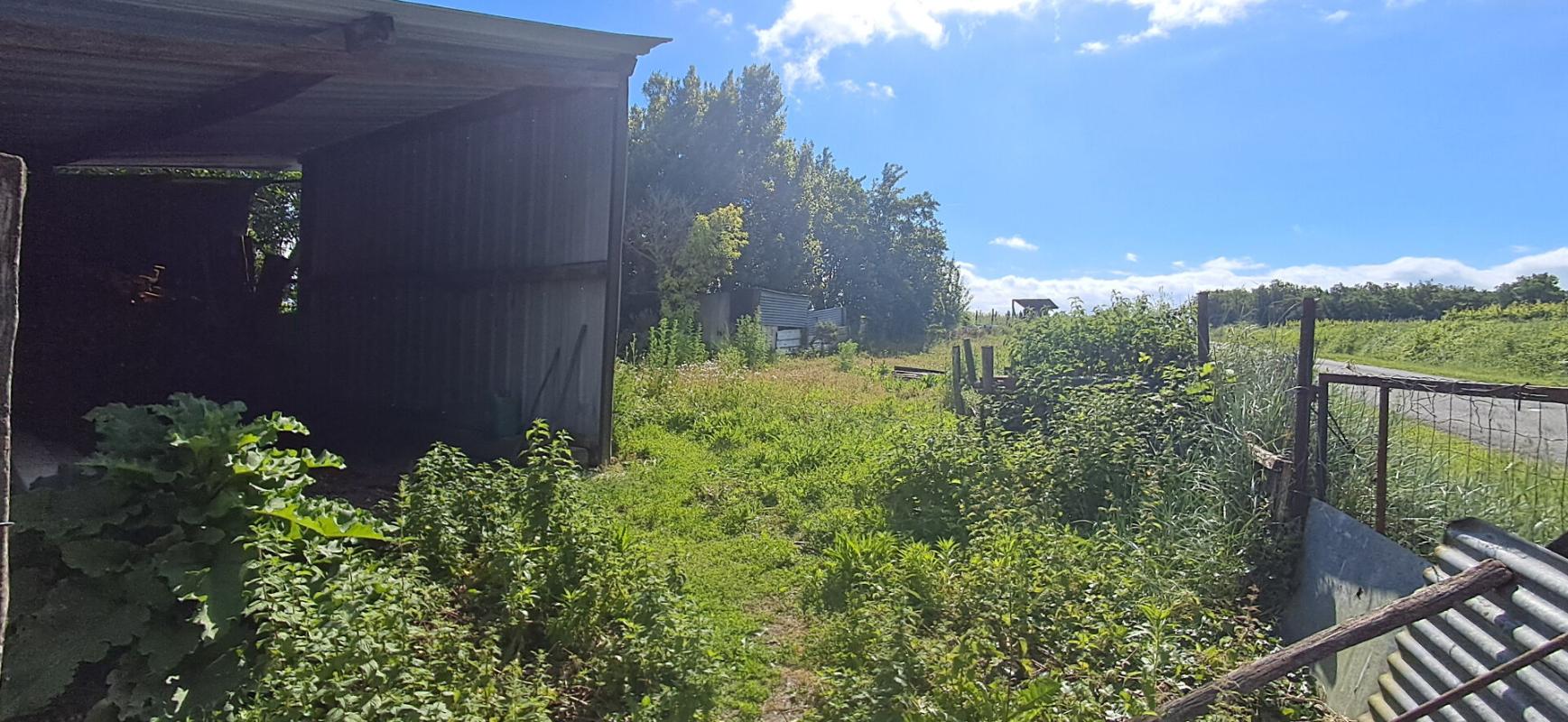 LONZAC Maison Lonzac 3 pièce(s) 90.5 m2 Bâtiment agricole 160m² et terrain1700m² 8