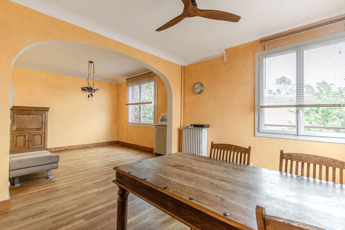 BRETIGNY-SUR-ORGE Maison Bretigny Sur Orge 5 pièce(s) 90 m2 - 129 m² au sol 2
