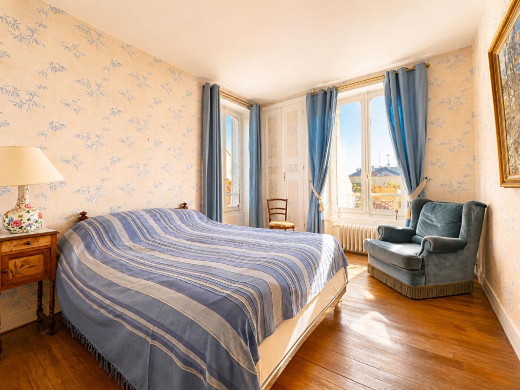 BELLEME Secteur Bellême - Maison 5 chambres avec ateliers, bureaux, gîte et jardin clos 8