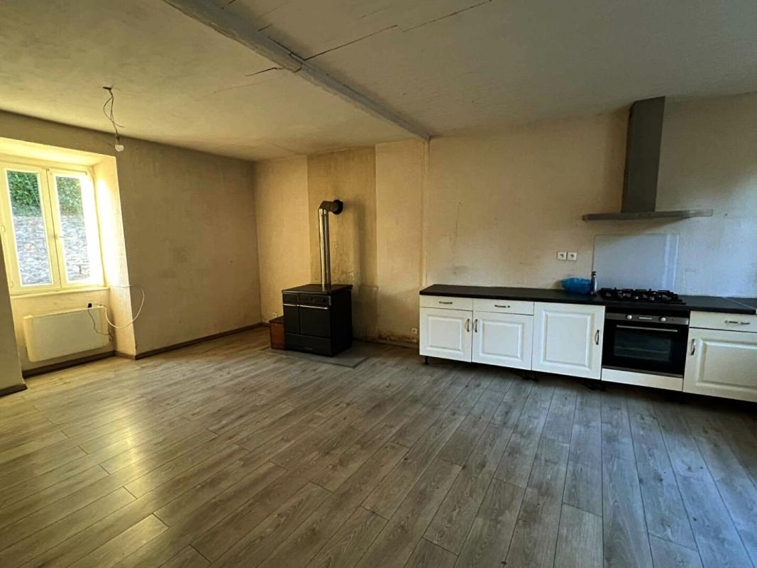 SARRAZAC Maison de village Sarrazac 6 pièce(s) 110 m2 2