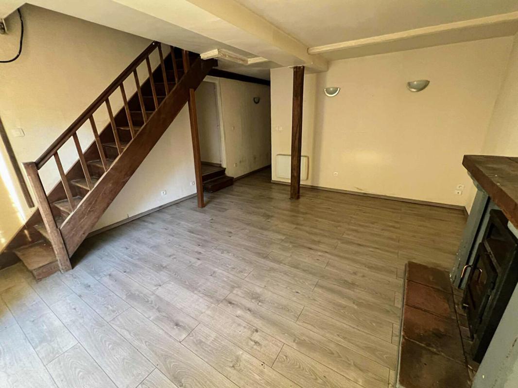 SARRAZAC Maison de village Sarrazac 6 pièce(s) 110 m2 7
