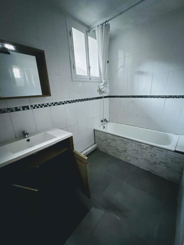 SARRAZAC Maison de village Sarrazac 6 pièce(s) 110 m2 9