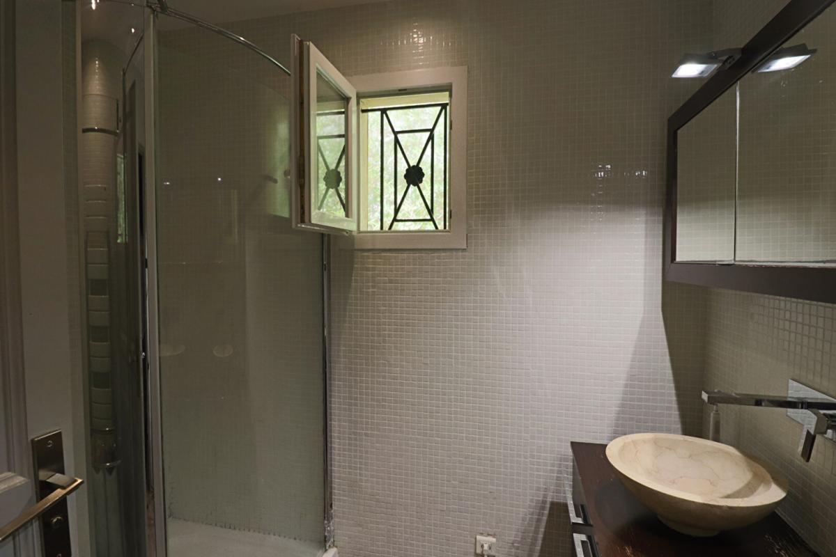 VILLENEUVE-LES-AVIGNON Maison Villeneuve Les Avignon 5 pièce(s) 221 m2 13
