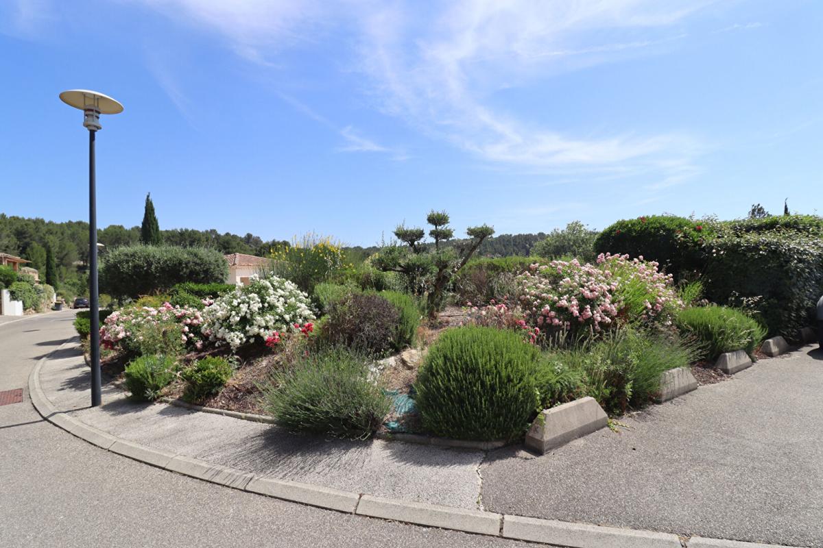 VILLENEUVE-LES-AVIGNON Maison Villeneuve Les Avignon 5 pièce(s) 221 m2 15