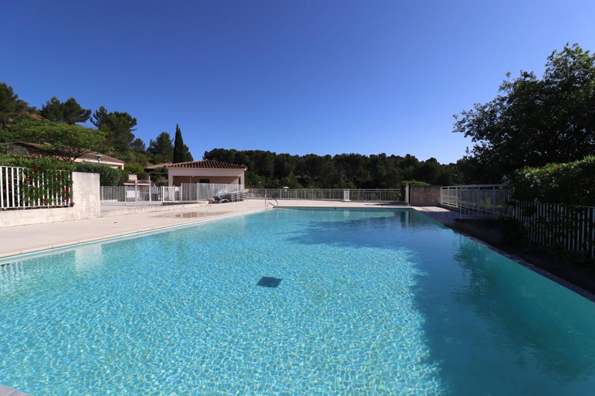 VILLENEUVE-LES-AVIGNON Maison Villeneuve Les Avignon 5 pièce(s) 221 m2 16