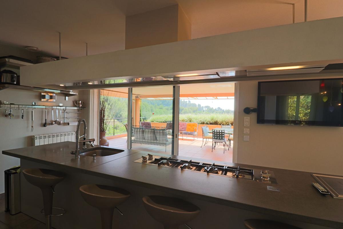 VILLENEUVE-LES-AVIGNON Maison Villeneuve Les Avignon 5 pièce(s) 221 m2 9