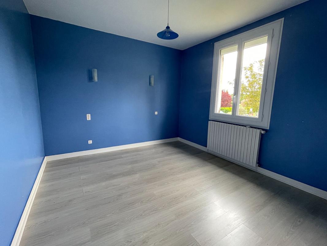 LA TOUR-BLANCHE Maison  plain- pied  4 pièces 9