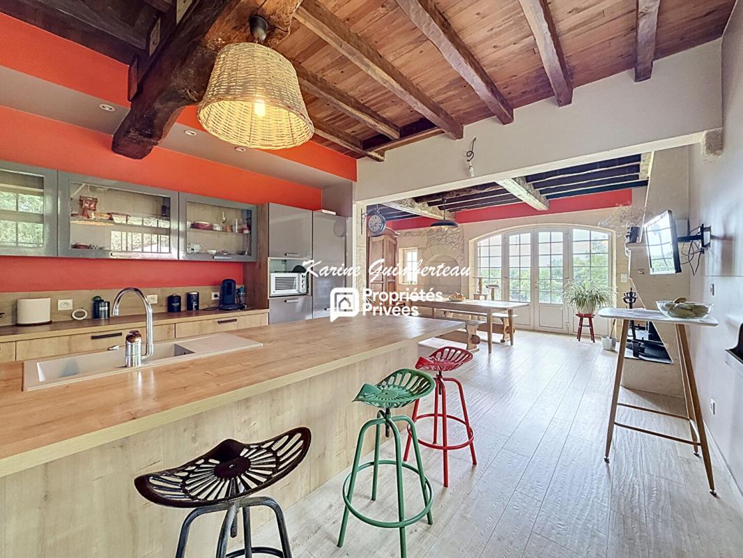 GALGON Maison en pierre + gîte + près + bois + étang 3