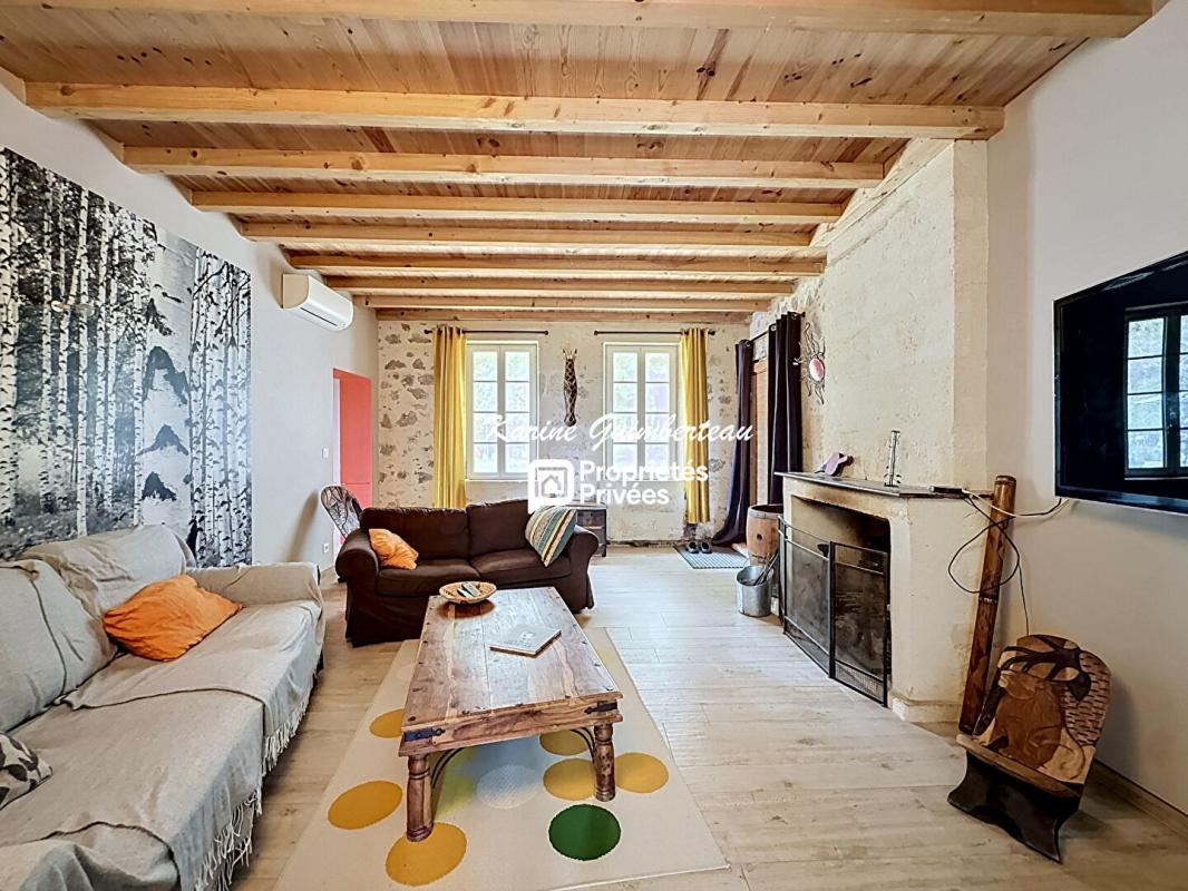 GALGON Maison en pierre + gîte + près + bois + étang 8