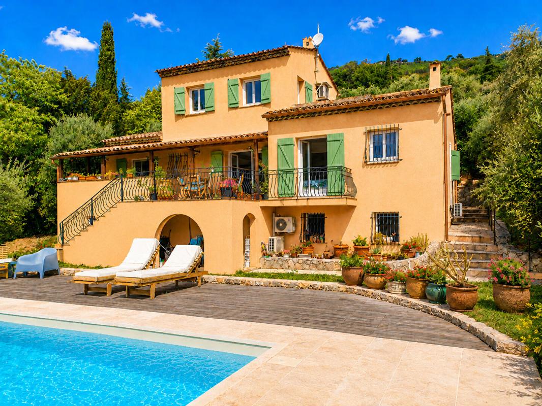 SPERACEDES Superbe villa  202 m² vue mer à deux pas du village 1
