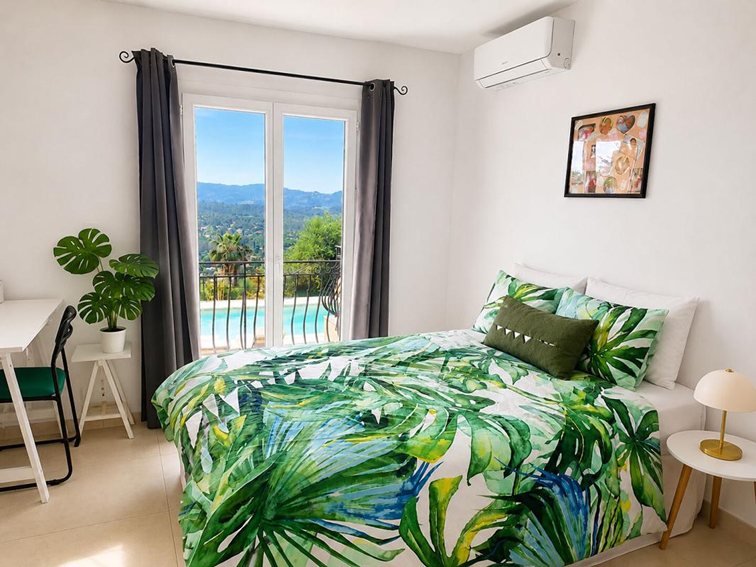 SPERACEDES Superbe villa  202 m² vue mer à deux pas du village 10