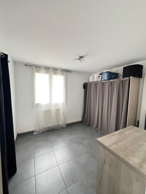 VALENCE Appartement Valence 4 pièce(s) 58 m2, garage, cave 10