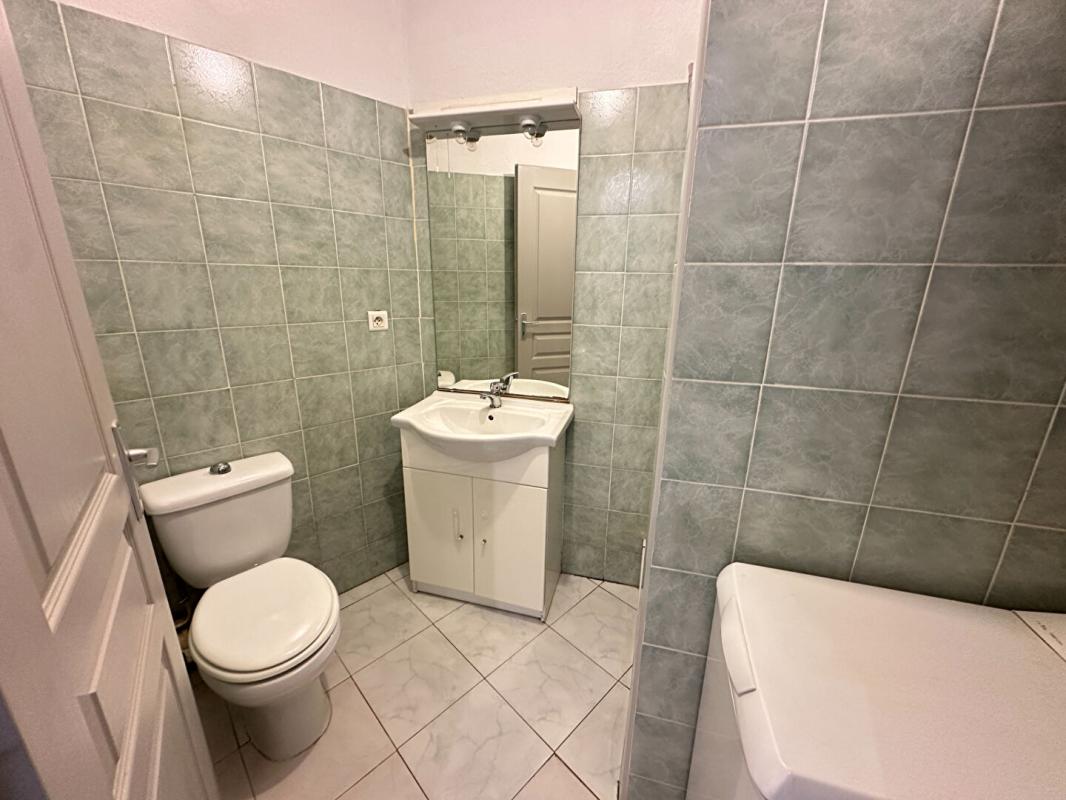 SALON-DE-PROVENCE Centre Ville T2 en Rez de Chaussée à Rénover Exclusivité Chevalier 7