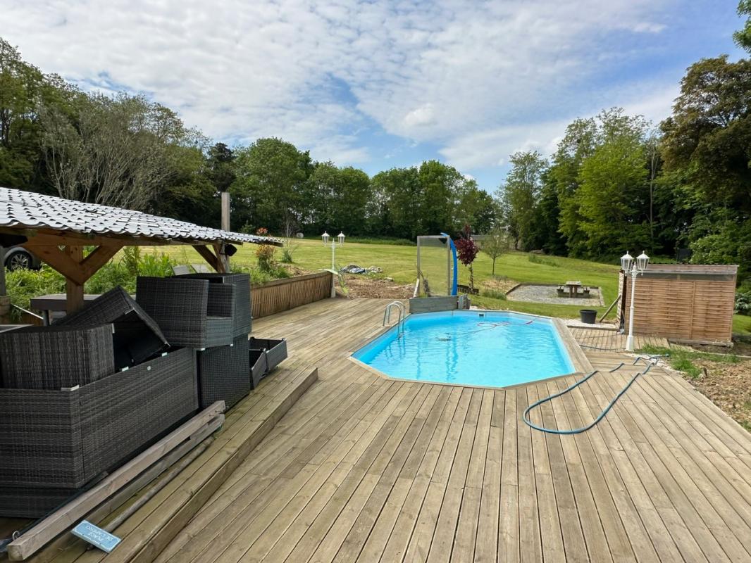 CHERRE Bien rare : demeure de caractère avec parc, piscine et maison de gardien 11