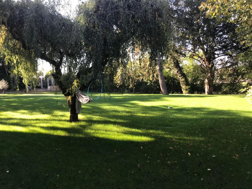 CHERRE Bien rare : demeure de caractère avec parc, piscine et maison de gardien 14