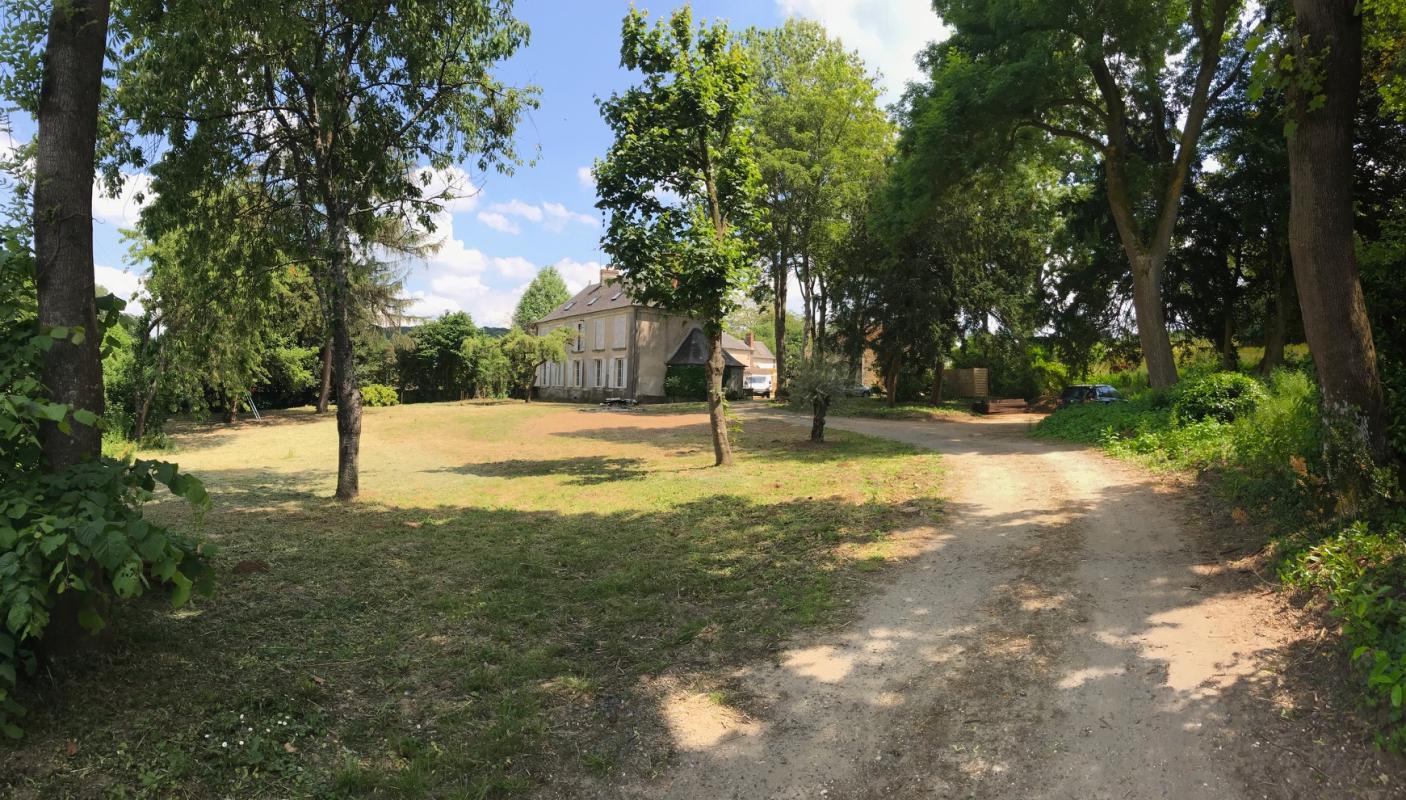 CHERRE Bien rare : demeure de caractère avec parc, piscine et maison de gardien 16