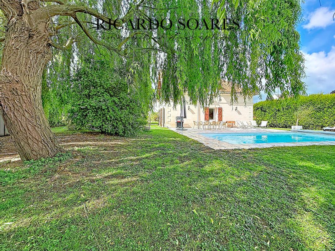 LE MEUX LE MEUX 60880 - VILLA DE CHARME 196m2 / 6 CHAMBRES / PISCINE / 3 GARAGES / TERRAIN 1400m2 17