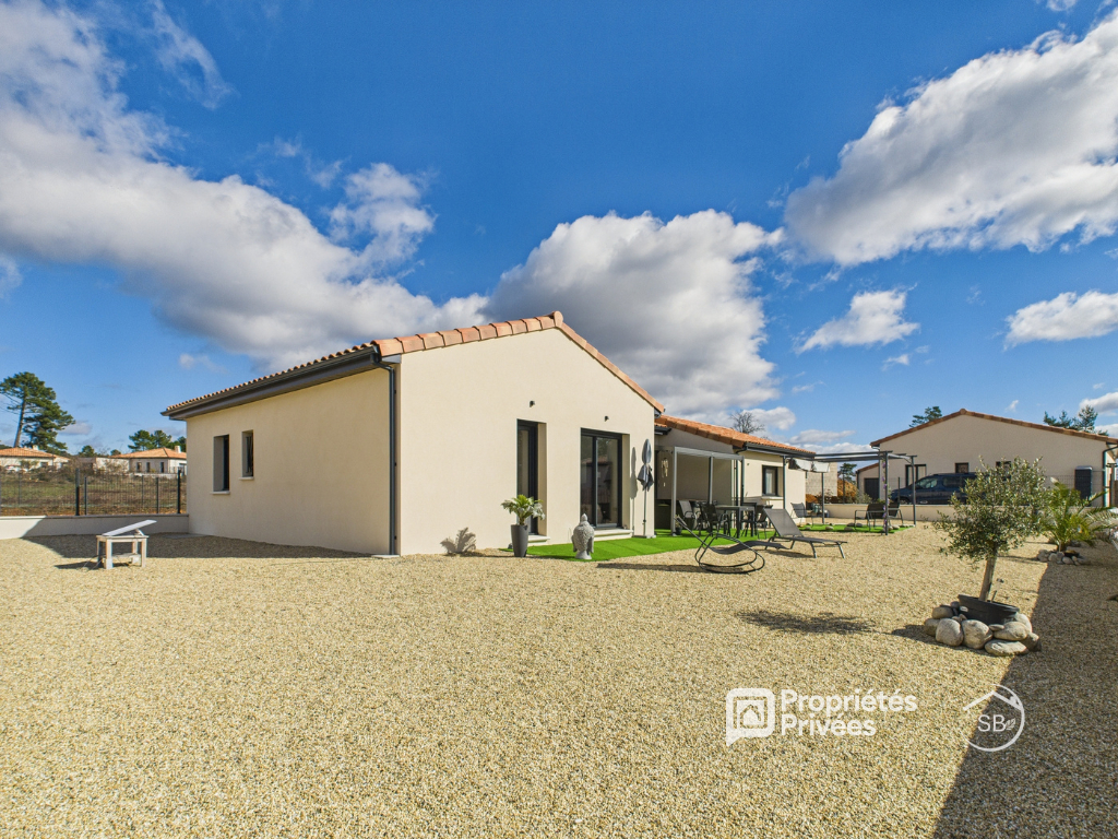 JOYEUSE Villa récente meublée et tout équipée 4 pièce(s) 85 m2 ? confort moderne, calme et bien-être en Sud Ardèche 14
