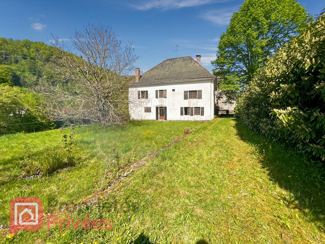 SOULCE-CERNAY Maison Soulce Cernay 9 pièces 292 m2 1