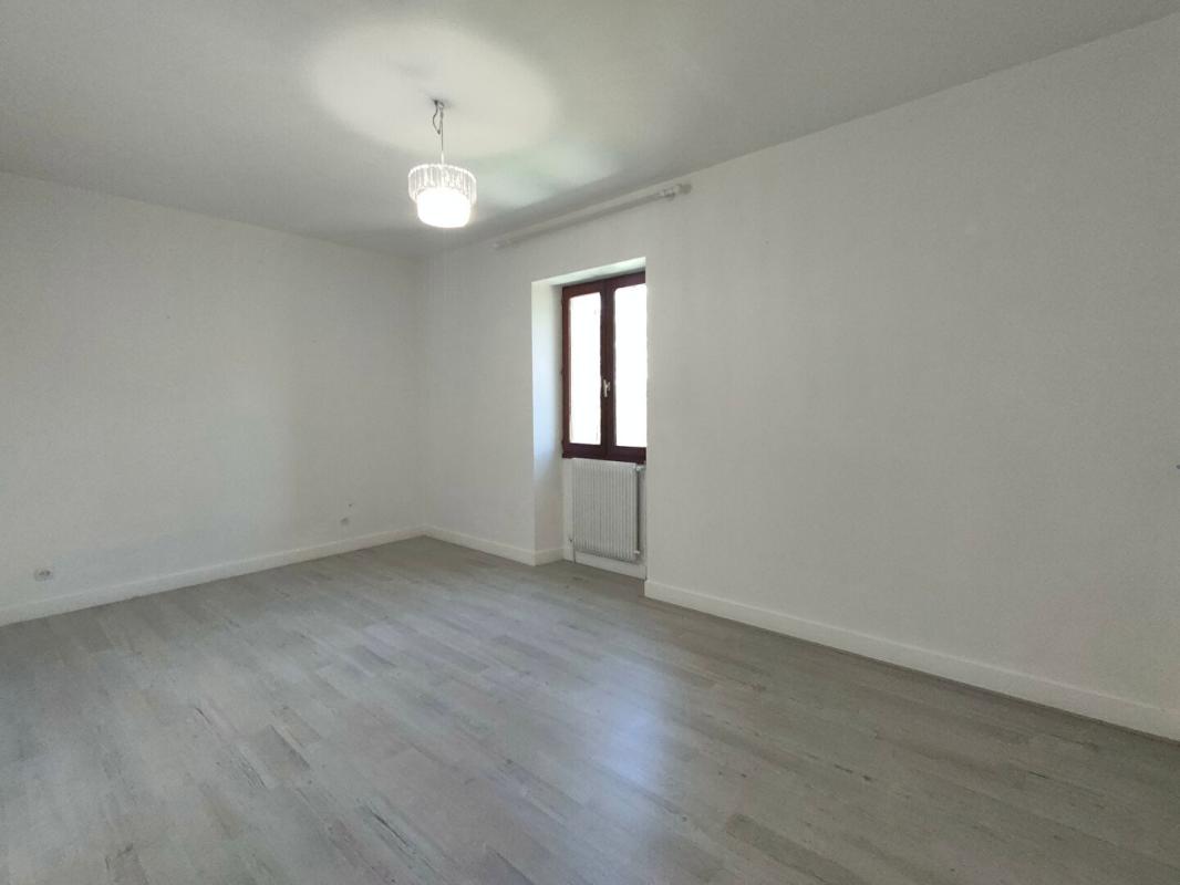SAINTE-EULALIE PROPRIETE : MAISON EN PIERRE 150 m²  + ECHOPPE 120 m² + HANGAR 230 m² - TERRAIN 1 HECTARE 14