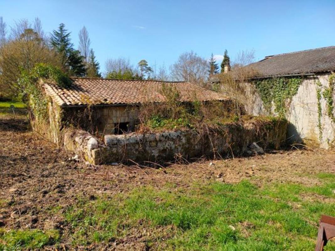 SAINTE-EULALIE PROPRIETE : MAISON EN PIERRE 150 m²  + ECHOPPE 120 m² + HANGAR 230 m² - TERRAIN 1 HECTARE 17