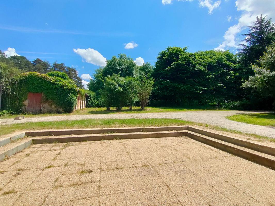 SAINTE-EULALIE PROPRIETE : MAISON EN PIERRE 150 m²  + ECHOPPE 120 m² + HANGAR 230 m² - TERRAIN 1 HECTARE 4