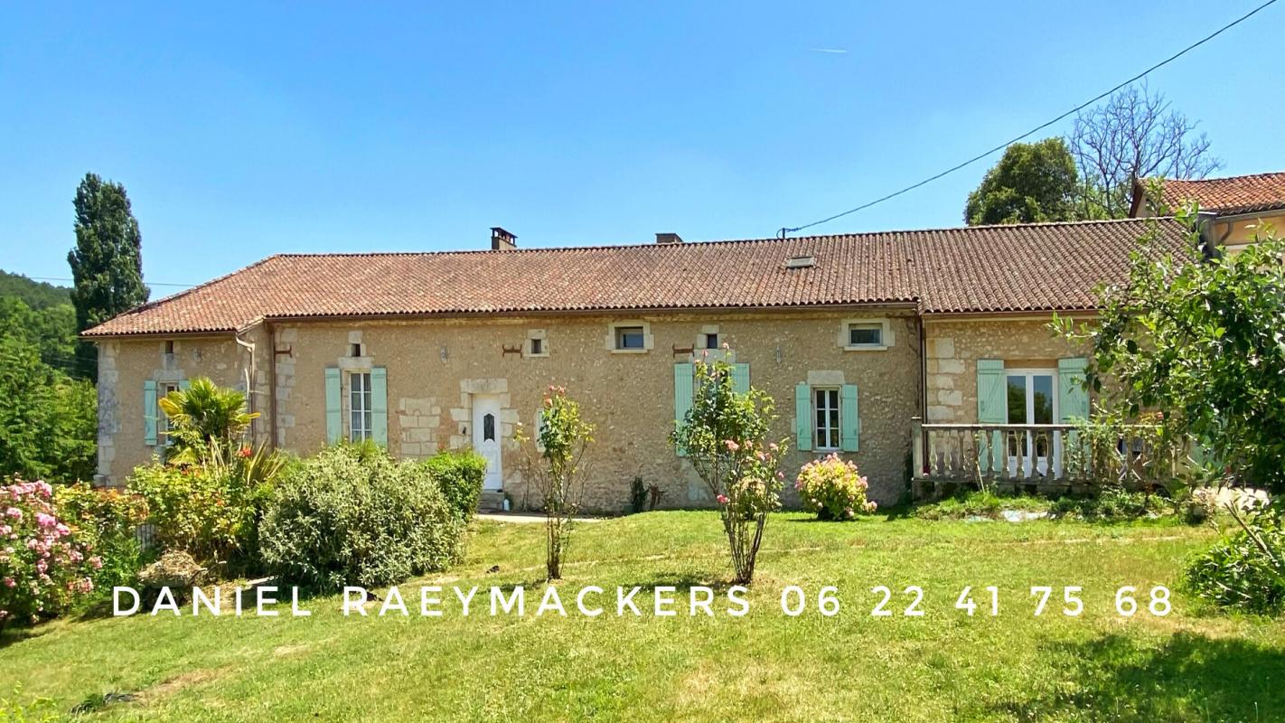 NEUVIC Daniel Raeymackers Maison Neuvic 11 pièces 1