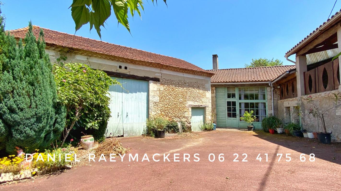 NEUVIC Daniel Raeymackers Maison Neuvic 11 pièces 14