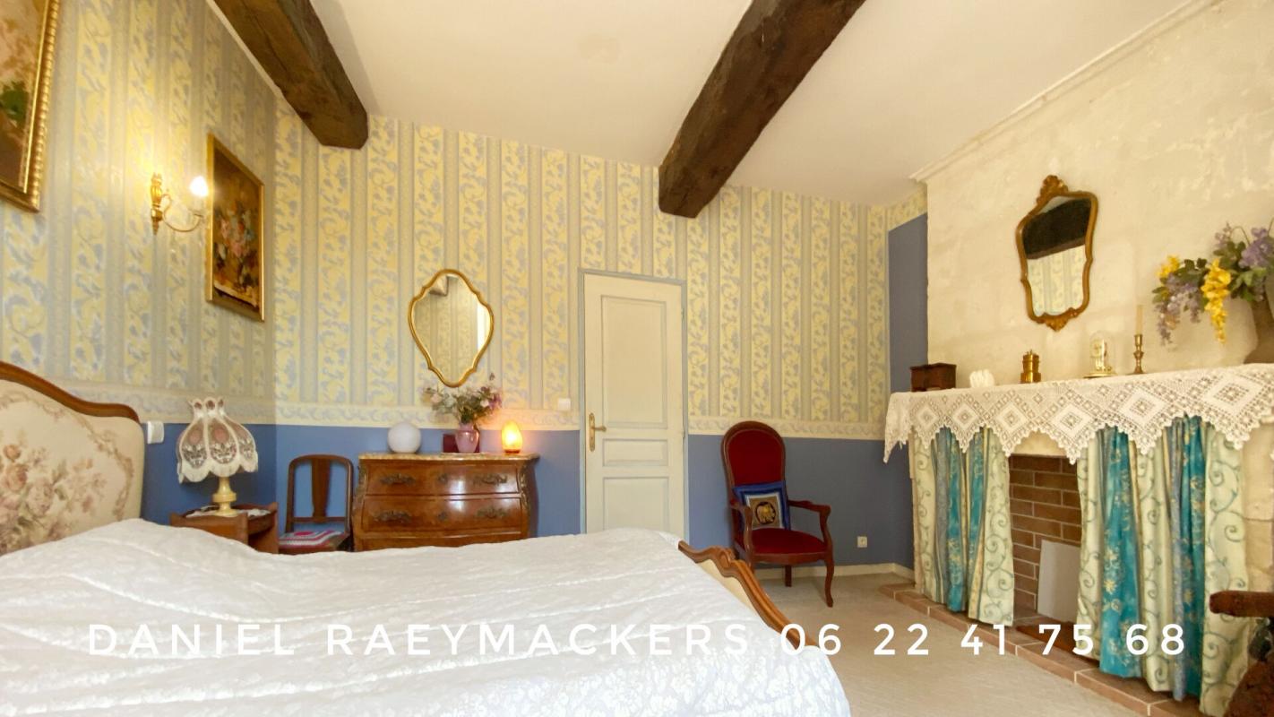NEUVIC Daniel Raeymackers Maison Neuvic 11 pièces 6
