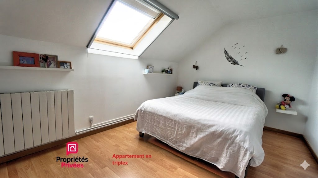 LACHAPELLE-SOUS-CHAUX Ensemble immobilier 12