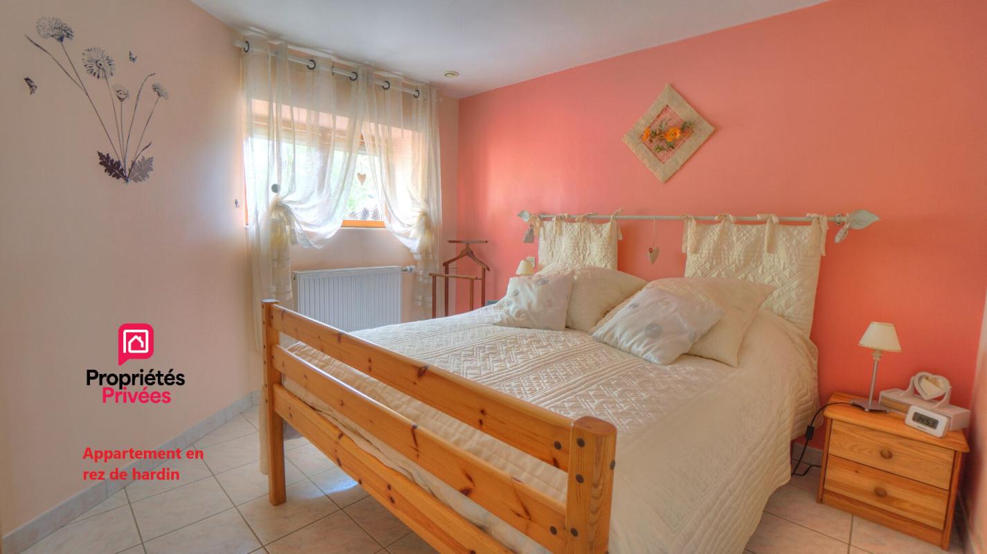 LACHAPELLE-SOUS-CHAUX Ensemble immobilier 17
