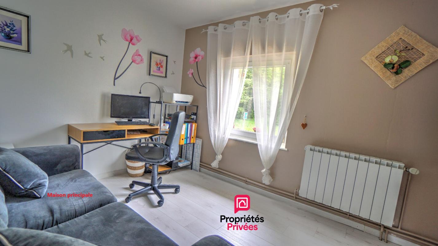 LACHAPELLE-SOUS-CHAUX Ensemble immobilier 8
