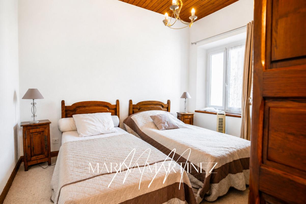 LIMOUX Domaine de caractère rénové avec gîte indépendant, piscine couverte et terrain constructible 8