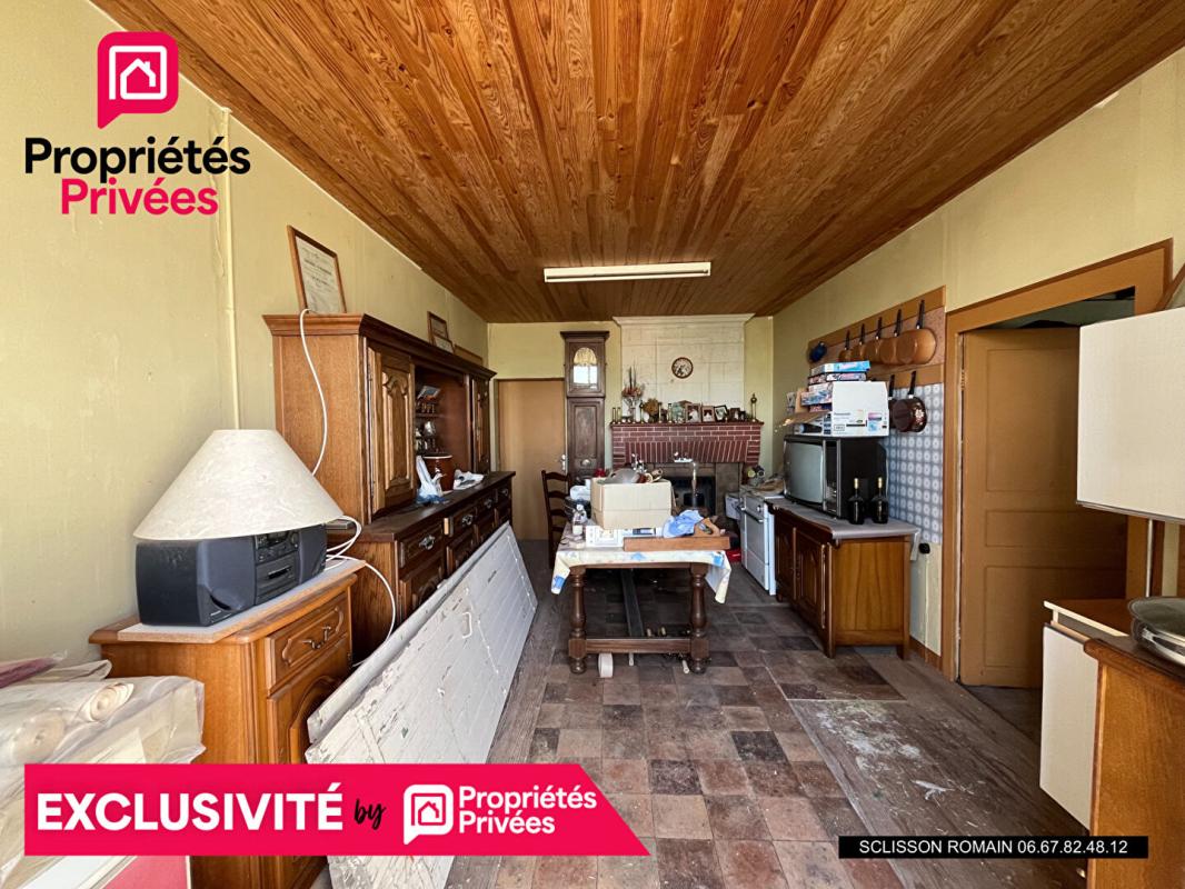 SAINT-THOMAS-DE-CONAC Exclusivité Propriété Saint Thomas De Conac - 145 m2 - 310m2 de dépendances- terrain 3871m2 - PRIX 214 219 HAI 2