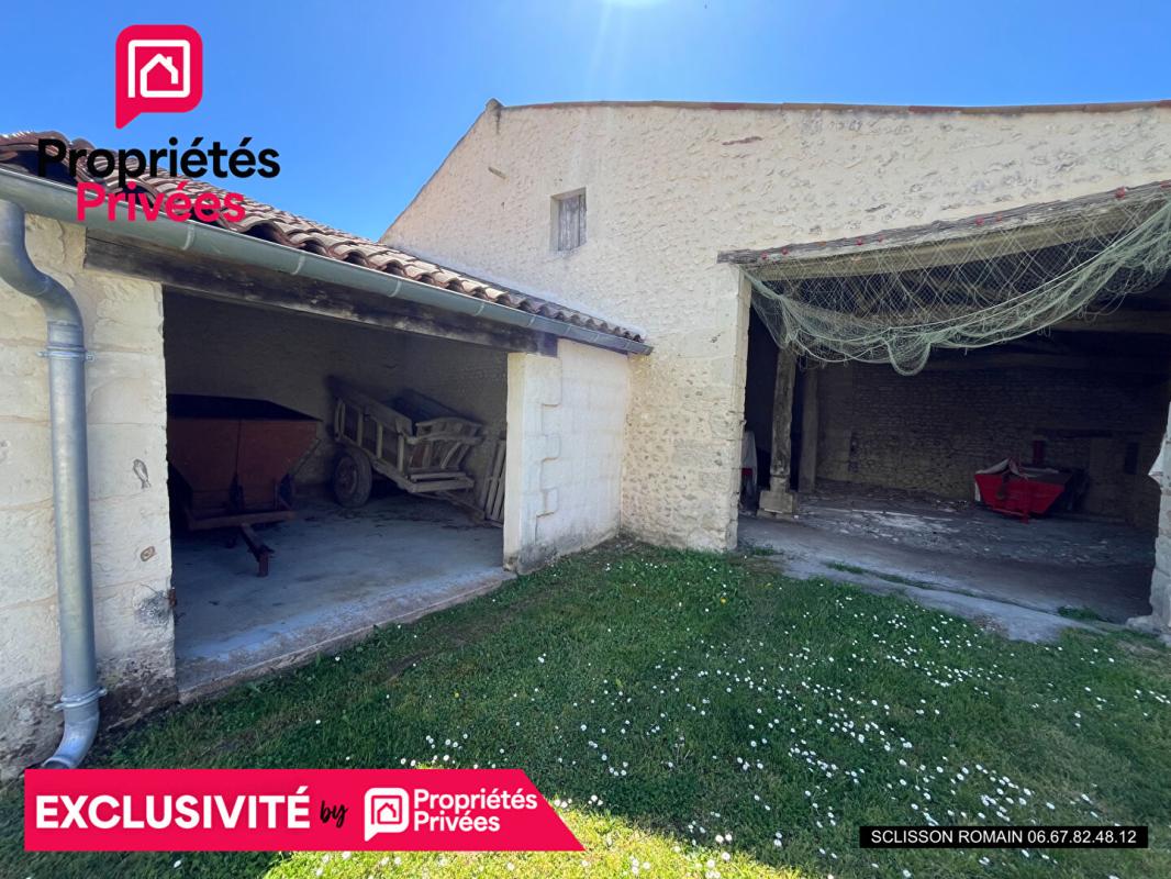SAINT-THOMAS-DE-CONAC Exclusivité Propriété Saint Thomas De Conac - 145 m2 - 310m2 de dépendances- terrain 3871m2 - PRIX 214 219 HAI 7