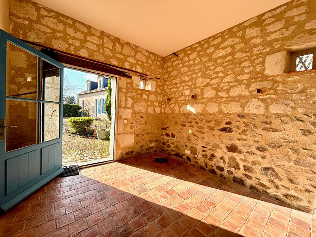 BAUGÉ-EN-ANJOU Longère avec gîtes - 10 pièce(s) 235 m2 8