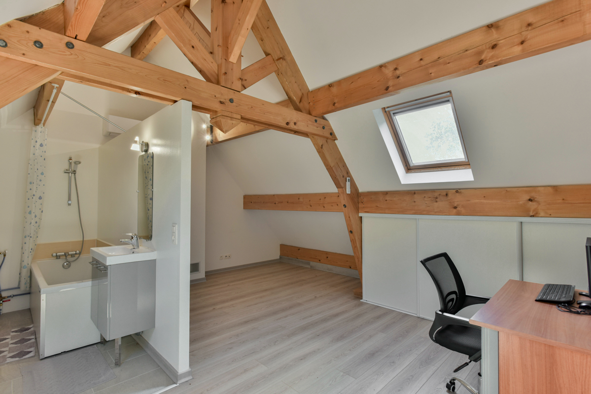 COUZE-ET-SAINT-FRONT Maison contemporaine, 6 pcs, 3 chambres, 104m2, 5485m2 terrain et garage 11