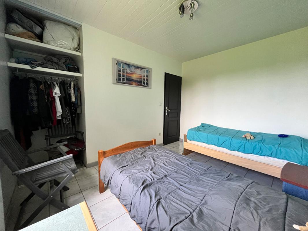 BIRON Maison 4 pièce(s) 90 m2 dont 3 chambres 6