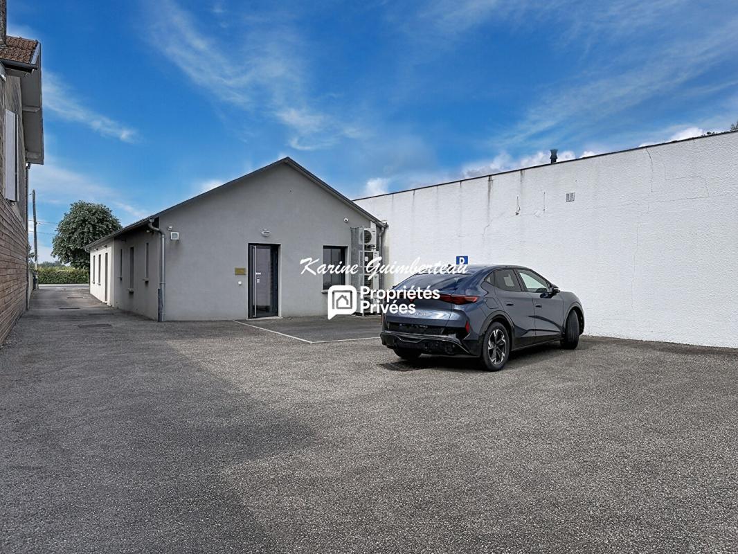 LIBOURNE Visibilité maximale pour local professionnel indépendant Libourne 100 m2 10