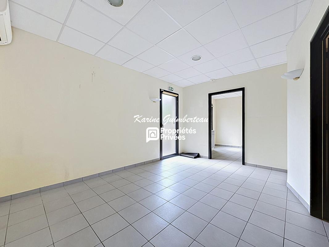 LIBOURNE Visibilité maximale pour local professionnel indépendant Libourne 100 m2 7