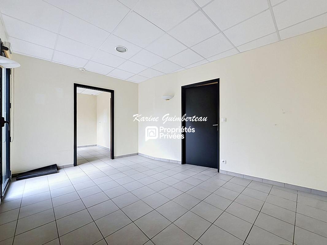LIBOURNE Visibilité maximale pour local professionnel indépendant Libourne 100 m2 8
