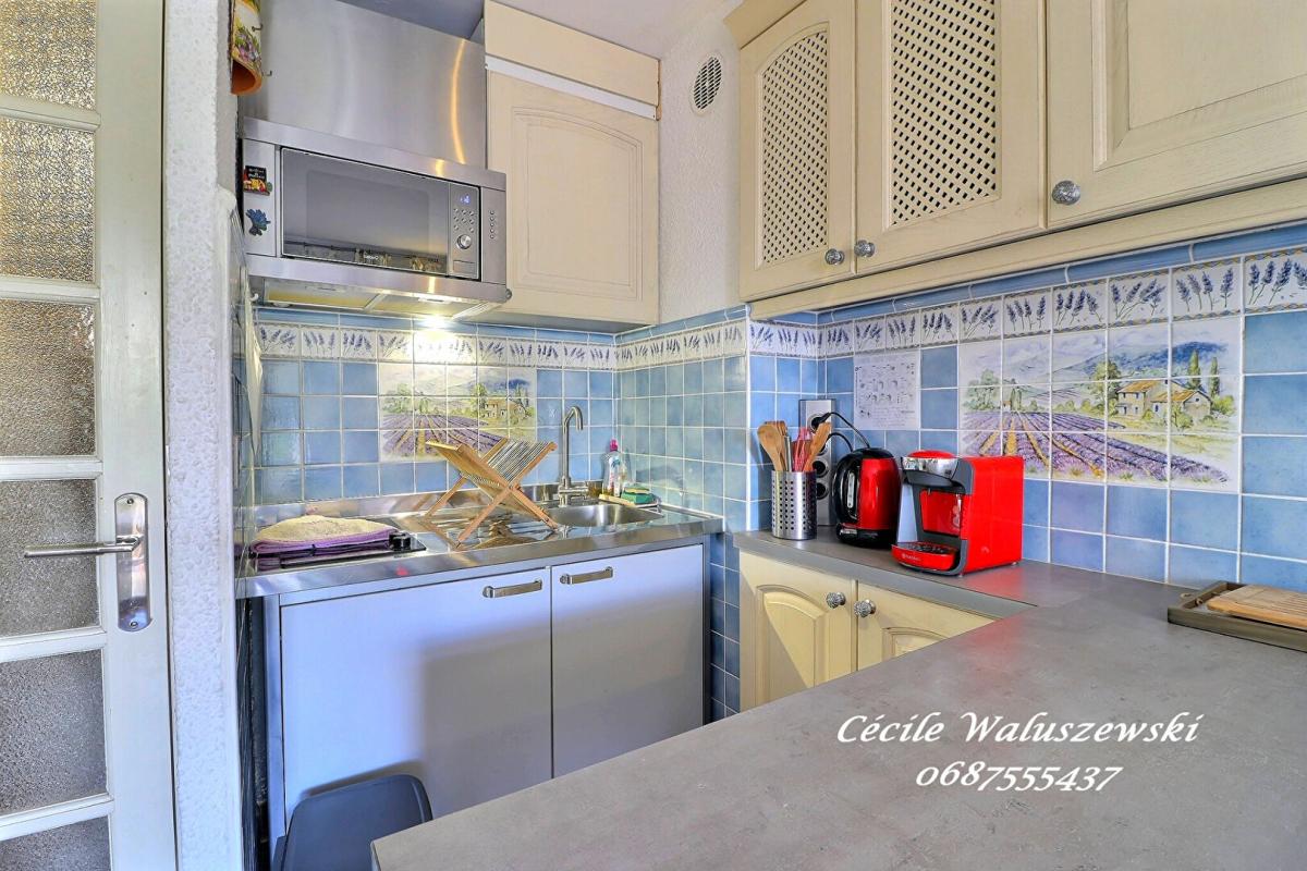 BANDOL Appartement Bandol 1 pièce(s) 21.66 m2 avec jardin - cave et parking 12