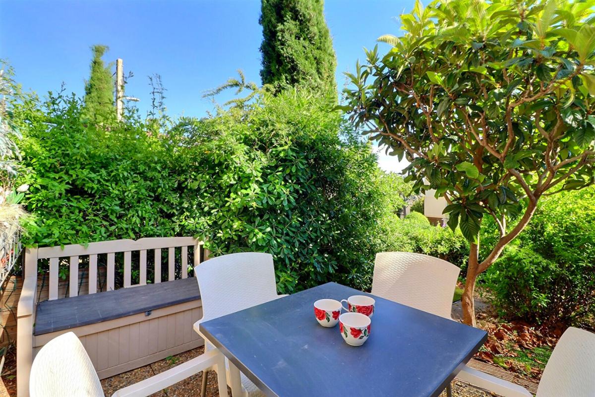 BANDOL Appartement Bandol 1 pièce(s) 21.66 m2 avec jardin - cave et parking 3