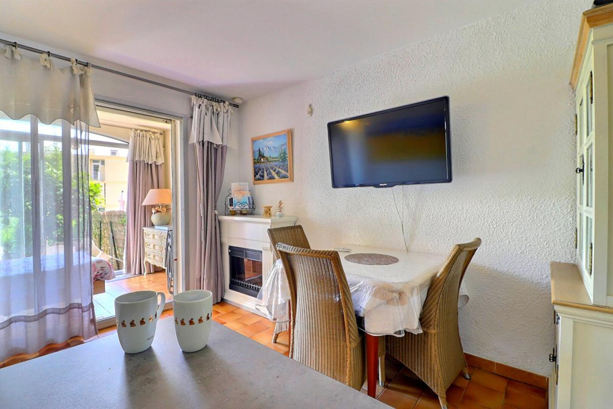 BANDOL Appartement Bandol 1 pièce(s) 21.66 m2 avec jardin - cave et parking 9