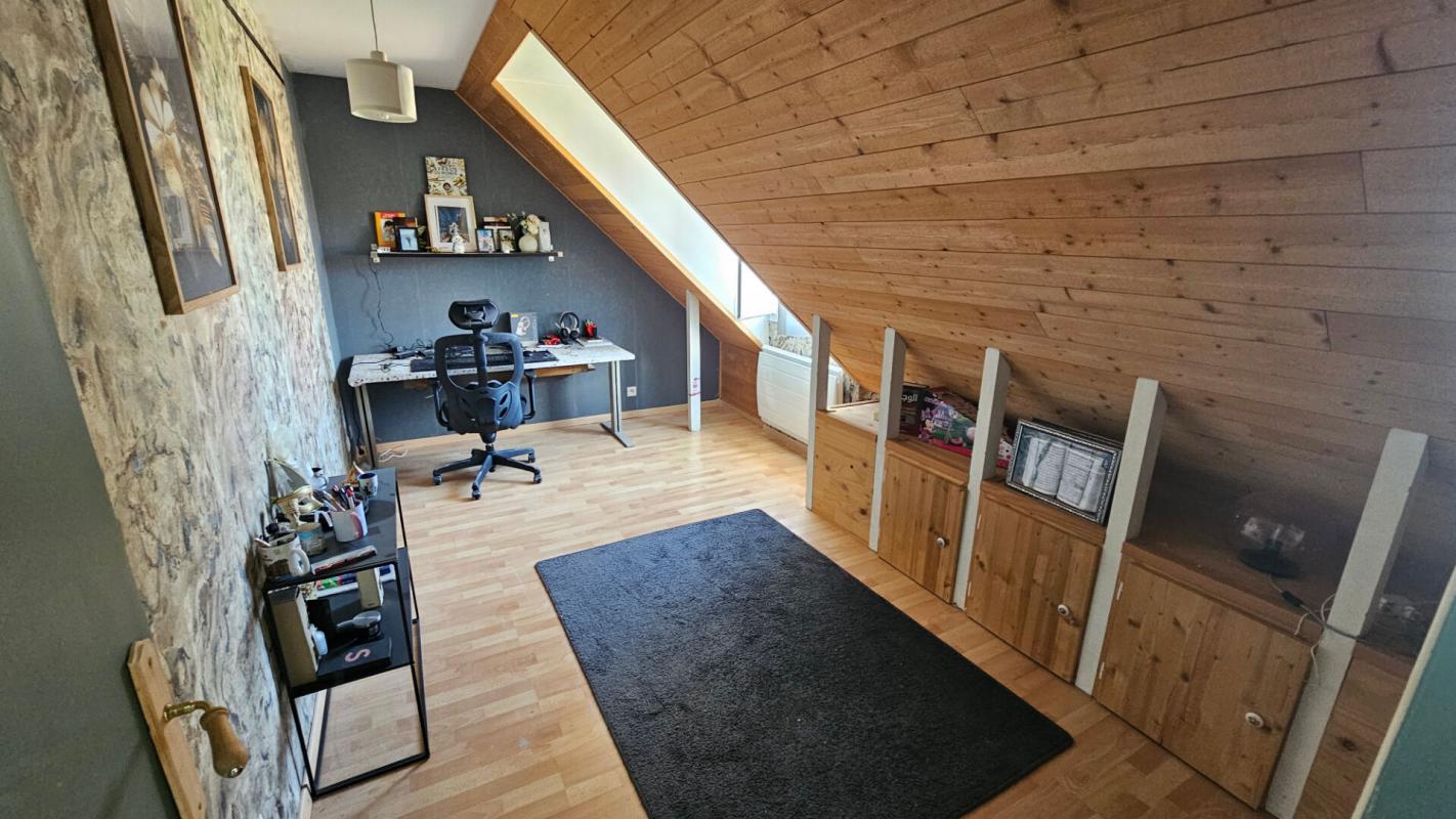HOUDAN Houdan 10 mn / Maison familiale 5 chambres dans un village dynamique 10