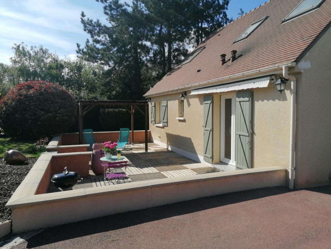 HOUDAN Houdan 10 mn / Maison familiale 5 chambres dans un village dynamique 2
