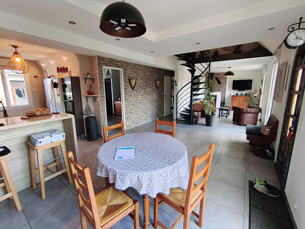YQUELON Maison  5 pièce(s) 112 m2 1