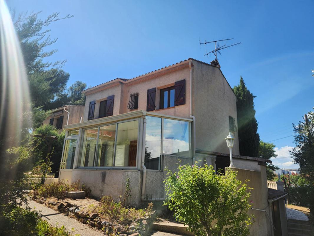 SAINT-RAPHAEL Maison Boulouris 4 pièces 82 m2- VERANDA- SOUS-SOL- JARDIN 1