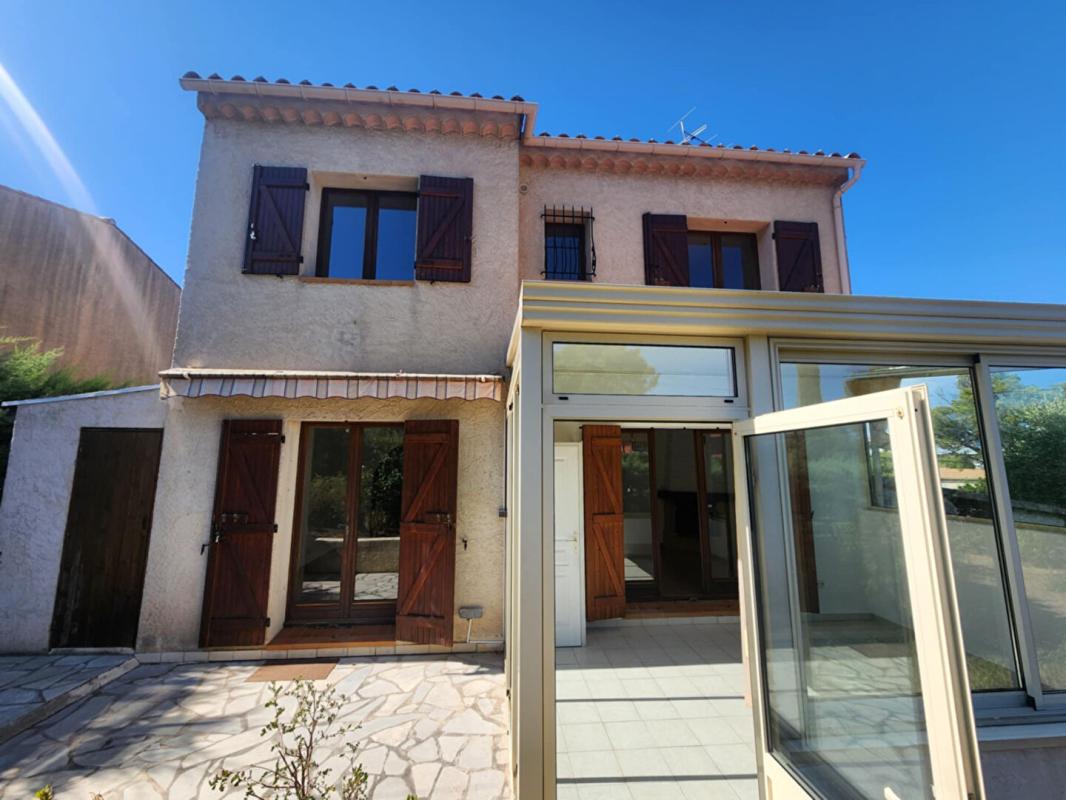 SAINT-RAPHAEL Maison Boulouris 4 pièces 82 m2- VERANDA- SOUS-SOL- JARDIN 10